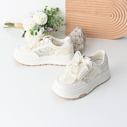 经典鲨2025夏蕾丝仙女风牛皮革甜美蝴蝶结透气厚底显高休闲鞋女KW326-529021 商品图6