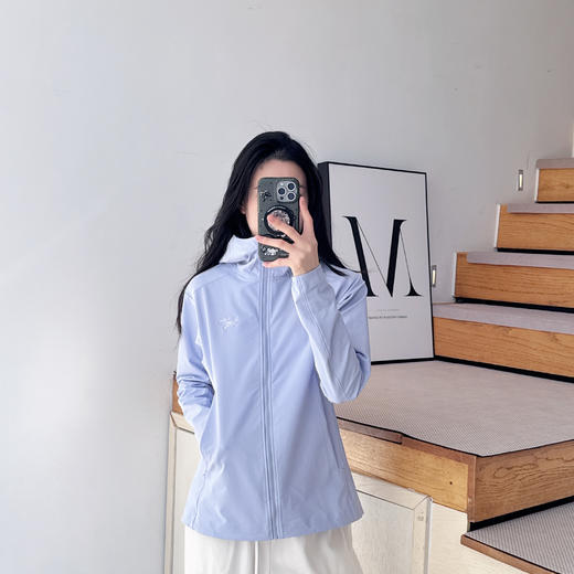 保暖连帽软壳 女短外套 商品图2