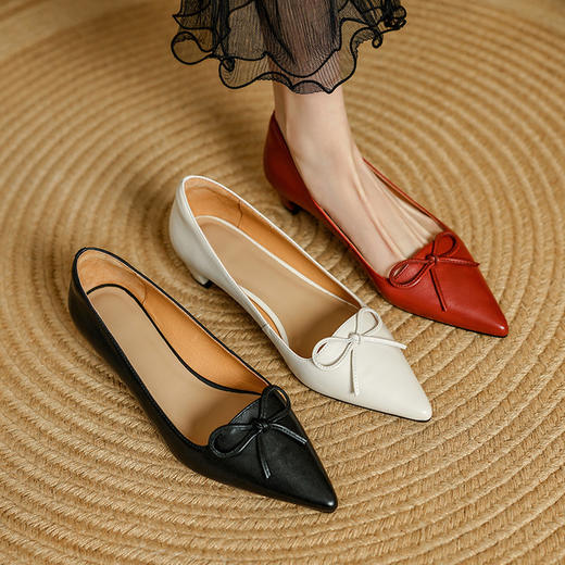 【预售5天】绝美蝴蝶结尖头单鞋女新款法式通勤浅口低跟皮鞋PS&PS3106 商品图0