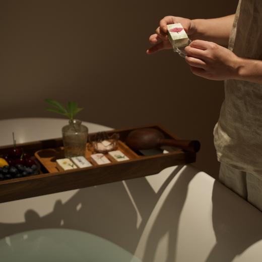 [屁侠.pippa]AyuSkAma 精油浴砖 春日来信·沐生活浴砖 泡澡泡脚足浴 五款*2 10块/盒 商品图0