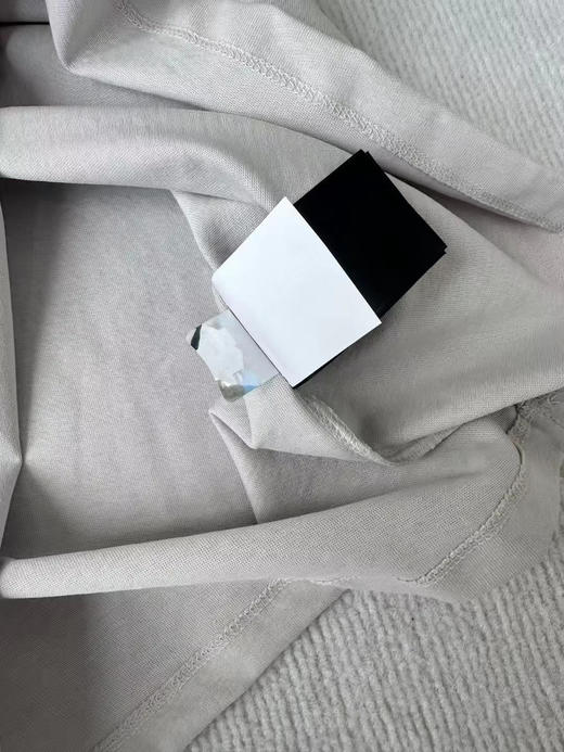 正品TNF 北面POLO衫25春夏吸湿翻领短袖速干T恤
纯棉面料，舒适透气，吸湿排汗。
吊牌齐全，洗唛齐全，防伪镭射标齐全。
黑色  藏蓝  石灰白 粉色
尺码MLXLXXL 商品图7