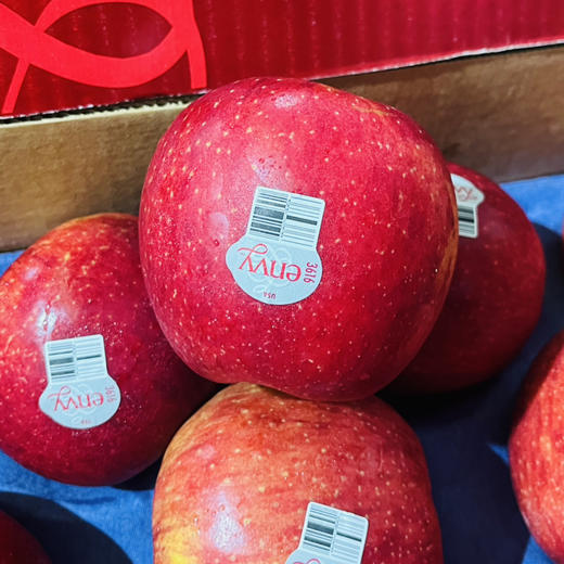 爱妃苹果 多规格可选择     爽脆甜可口，不易氧化 商品图1