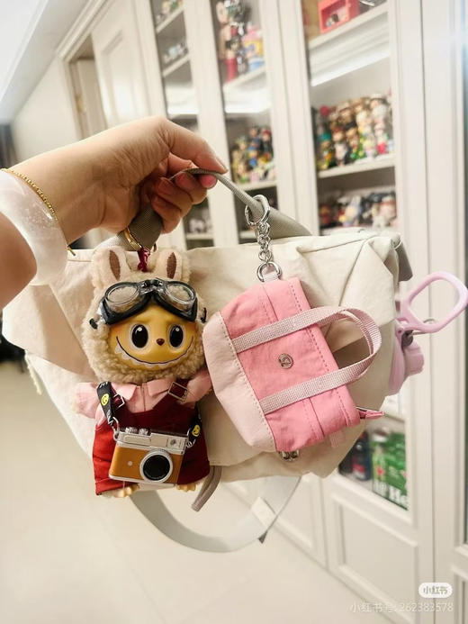 原单正品lulu nano tote lulu超迷你多口袋小包挂件

粉色/骨白/黑色/蓝拼

原价 35 美金 商品图7