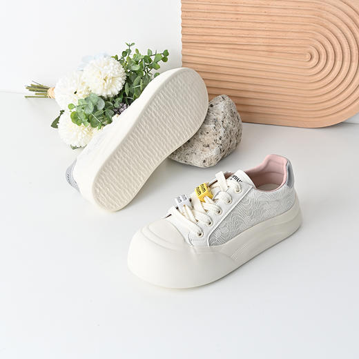 经典鲨2025年夏季新款韩版百搭系带厚底显高休闲小白鞋面包鞋女KW316-529011 商品图2