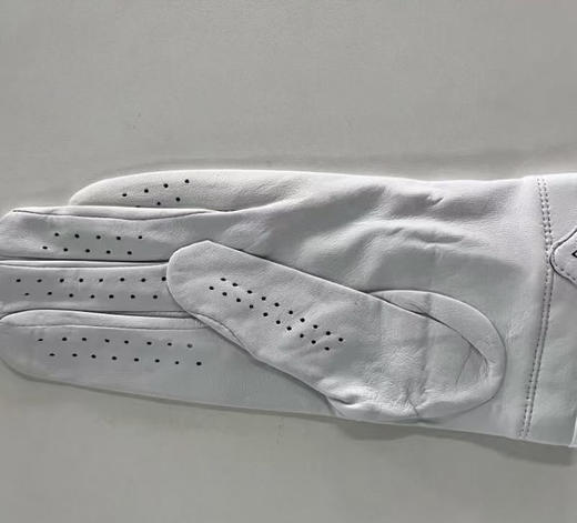 全新卡拉威日单尾货高尔夫羊皮手套，只有左手
尺码全齐22.23.24.25.26码
材质：全羊皮，最舒服的青灰羊皮 商品图6