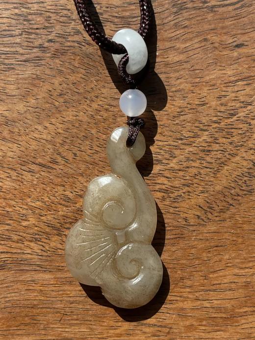 黑沁白玉灵芝如意形吊坠，顺丰包邮 商品图8