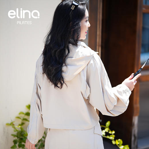 一恋•普拉提 2025春季新款薄款连帽外套反光拉链户外骑行短款防晒衣EML0188 商品图9