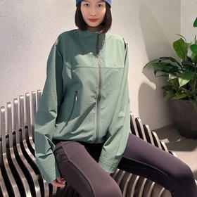 休闲时尚宽松款式！2025新款立领软壳防风防泼水运费风衣夹克外套！男女情侣款！