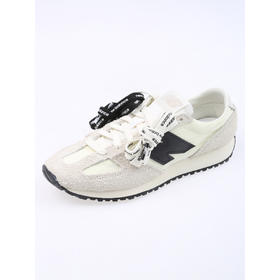【云粉节】  【8.5折】7楼 NewBalance复古薄底舒适运动男/女跑鞋吊牌价:899元