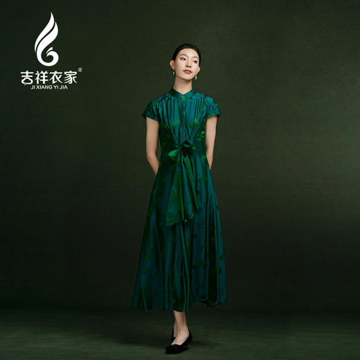 吉祥衣家新中式国风春夏新款高端气质显瘦修身女装翠叶藏蝶连衣裙 商品图1