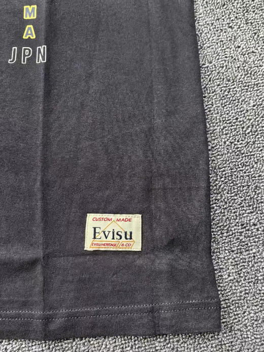 正品EVISU男款T恤 印花纯棉圆领潮流时尚休闲百搭短袖 上身舒适 产地 柬埔寨 
尺码 M L XL
原价1099 商品图4