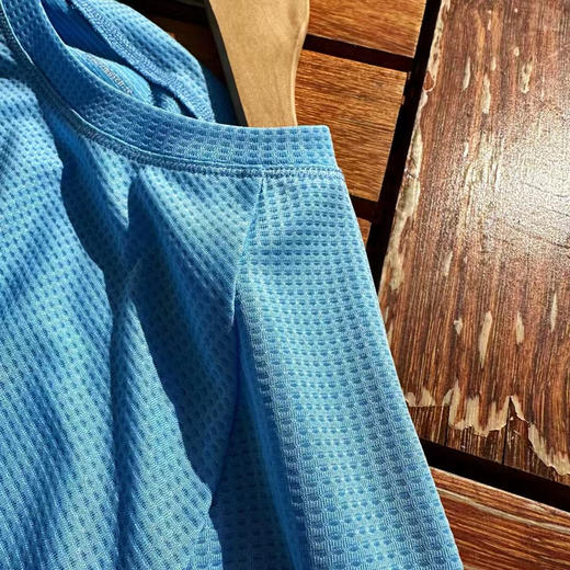 原单正品 Klattermusen攀山鼠 GROA
先知格罗雅2025年全新轻量快干功能短袖

颜色：渡鸦黑Raven丶水鸭蓝Teal Blue丶雪白色Snow
尺寸：S~XL 商品图6