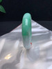 612560，56.3阳绿底手镯，版型好，大半圈带绿，整体均匀细腻，有一处特色洒金 商品缩略图3