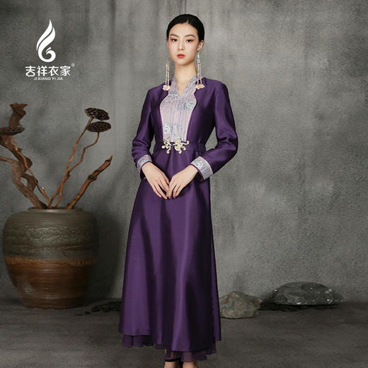 吉祥衣家紫色新中式国风气质优雅减龄礼服高端女装玹音绘锦连衣裙 商品图0