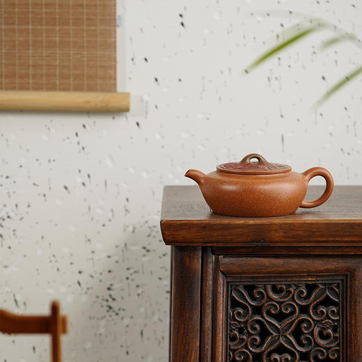 龙德堂陶艺 徐飞制《扁罂》原矿降坡泥 220cc 库存请咨询客服 商品图1