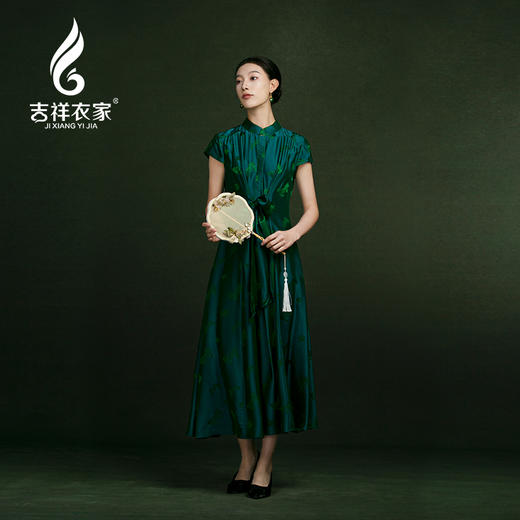 吉祥衣家新中式国风春夏新款高端气质显瘦修身女装翠叶藏蝶连衣裙 商品图2