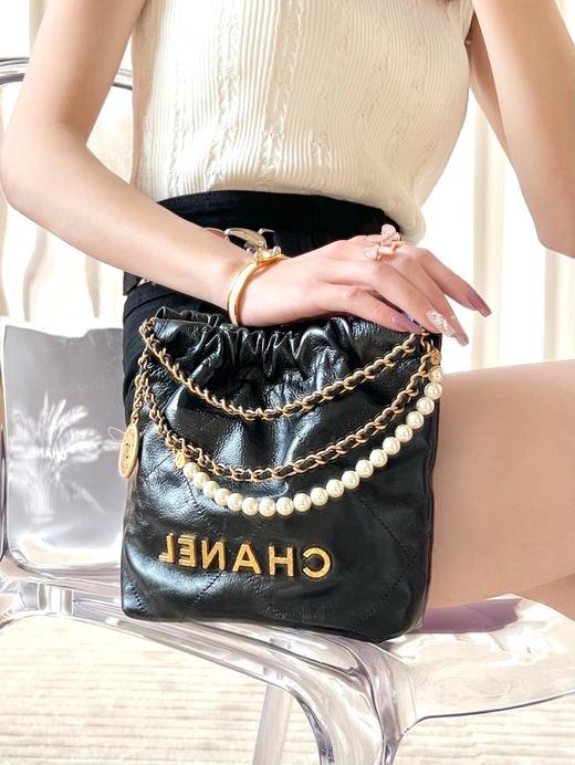 香奈儿23s春夏系列火爆珍珠链条𝖬𝗂𝗇𝗂𝟤𝟤𝖡𝖺𝗀黑色斜挎包（HH） 商品图6