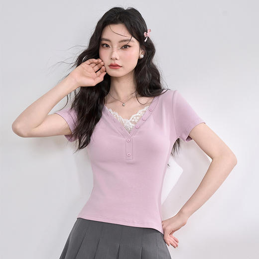 西遇蕾丝边短袖t恤女夏季新款外搭正肩v领修身短款上衣D0050675 商品图3