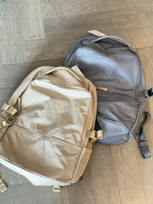 点此购买 lulu露露男女款短途旅行双肩包 sz 313748 商品图10