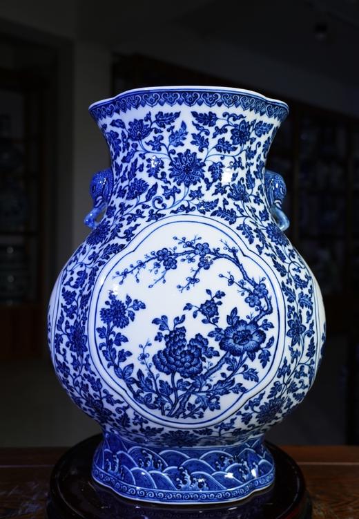 柴窑缠枝莲开窗花卉象鼻双耳福筒 商品图0