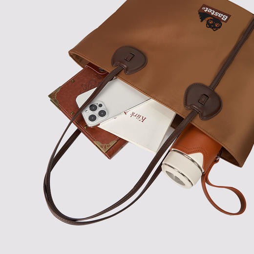 大英博物馆 巴斯特系列 萌猫托特包轻便休闲单肩包 棕色 商品图3