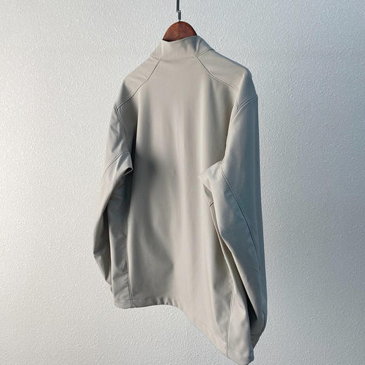 休闲时尚宽松款式！2025新款立领软壳防风防泼水运费风衣夹克外套！男女情侣款！ 商品图5