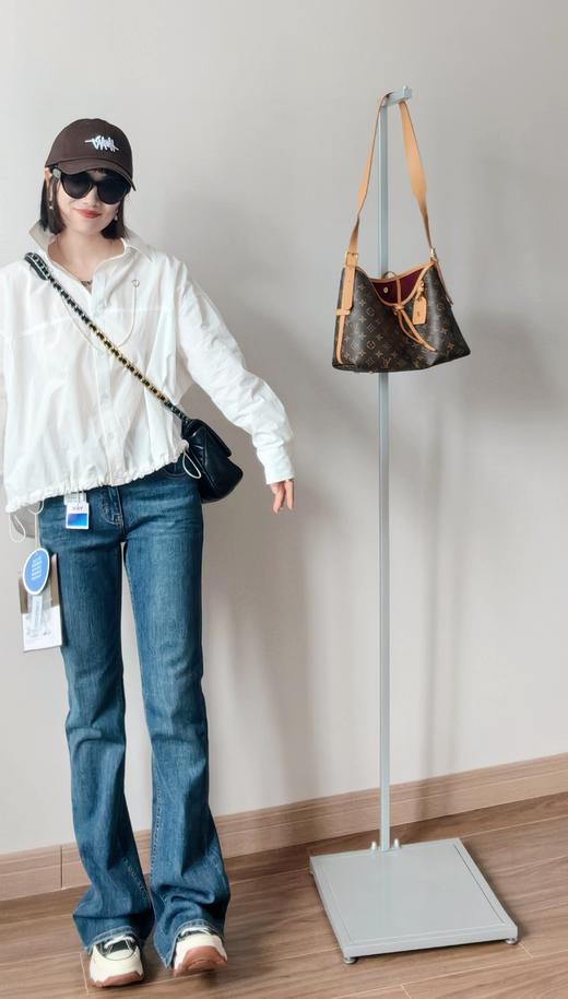 春新品超新颖工装风抽褶减龄前短后长衬衫 商品图7