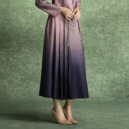 吉祥衣家新中式国风紫色渐变晕染高端气质修身女装下衣紫烟缈半裙 商品图0