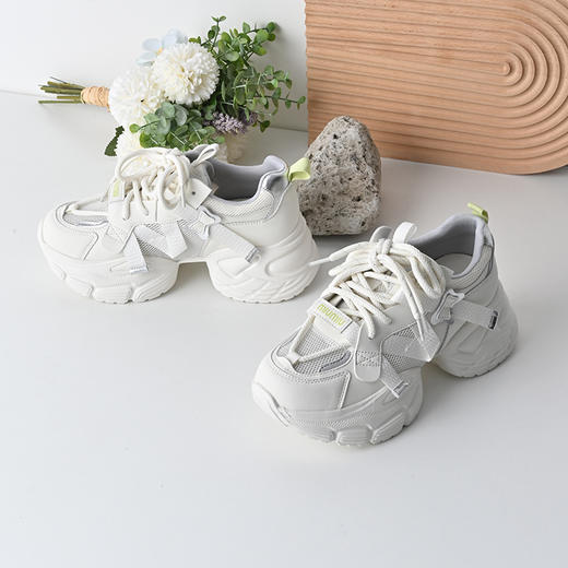 经典鲨2025夏季新品韩版时尚网状透气舒适潮酷系带显高老爹鞋女KW160-529171 商品图2