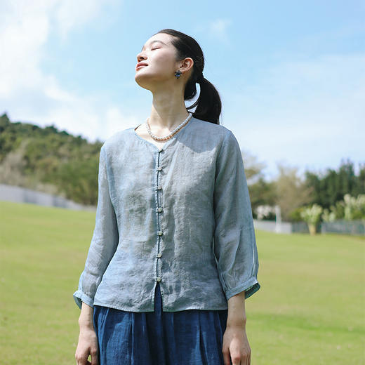 绽放旅行女装160朵/100苎麻香云纱工艺开襟短款H型V领七分袖衬衫 商品图0