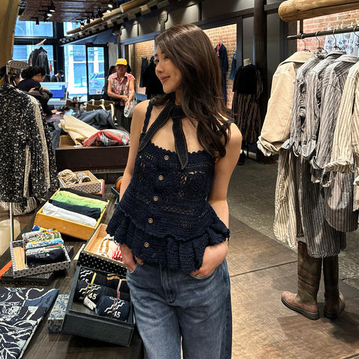 ROMI STUDIO“法式松弛”100%棉镂空花纹喇叭形吊带背心RW25SS70158 商品图1