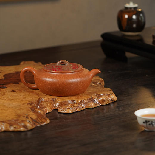 龙德堂陶艺 徐飞制《扁罂》原矿降坡泥 220cc 库存请咨询客服 商品图0