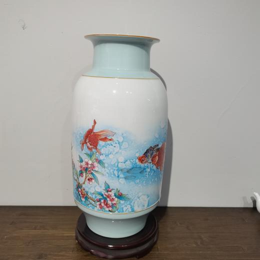 粉彩富贵有余赏瓶 商品图0