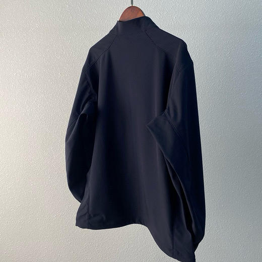 休闲时尚宽松款式！2025新款立领软壳防风防泼水运费风衣夹克外套！男女情侣款！ 商品图6