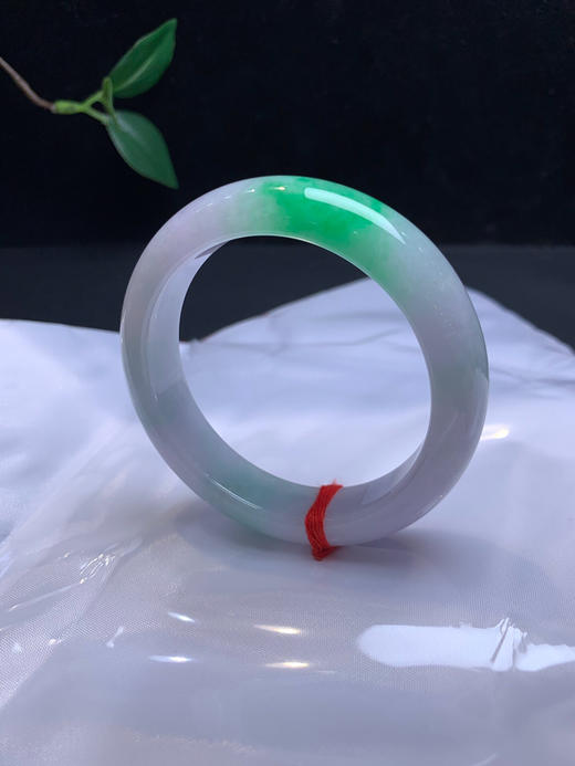 612562，55飘阳绿正圈，版型好，有一截阳绿色，局部带了一点点紫 商品图0