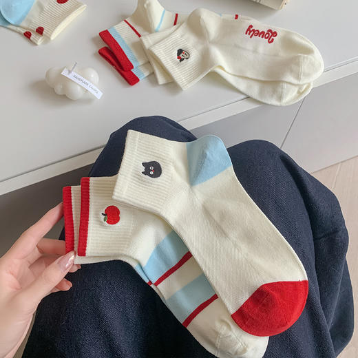 「5双装！夏季薄款」白色袜子女短袜 女士韩国运动风低帮短筒袜透气吸汗无骨袜 商品图0