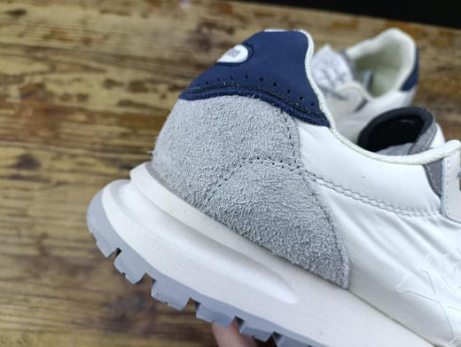 外贸正品 SCALPERS/84出西班牙
真皮复古阿甘休闲鞋百搭做旧款
码数:41/3，42/2，44/3，45/1，46/2
原价99.9欧，部分无原盒 商品图6