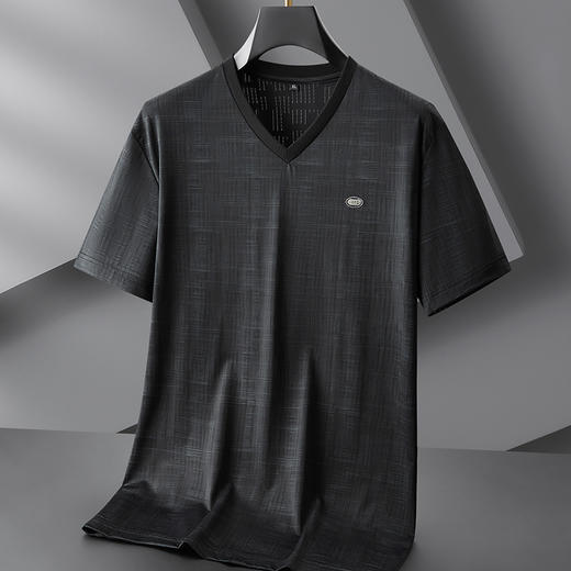 【冰丝】【DPF】大依优型大码V领短袖T恤加肥加大码时尚冰丝速干半袖上衣男士夏季新款 商品图2
