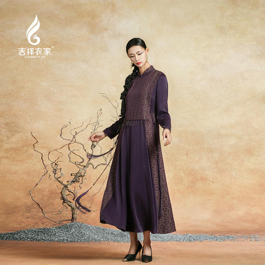 吉祥衣家新中式国风高端显瘦气质修身香云纱女装一步一安然连衣裙 商品图0