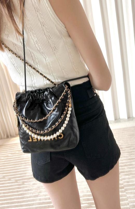 香奈儿23s春夏系列火爆珍珠链条𝖬𝗂𝗇𝗂𝟤𝟤𝖡𝖺𝗀黑色斜挎包（HH） 商品图8