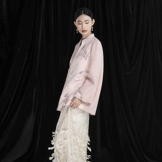 吉祥衣家新中式国风粉色上衣羊毛呢女装轻奢小香风秋兰以为佩外套 商品图1