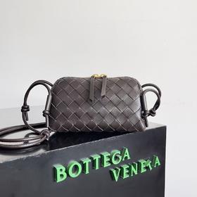 bv新款 迷你包天花板bottegaveneta 新款concert pouch包包（HH）