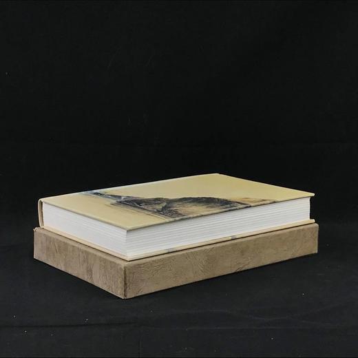 达尔文《比格尔号航海日记》（1979二印） 12幅彩色插图 精装16开带书匣 商品图1