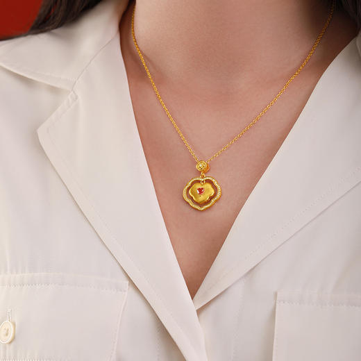 宫匠造办 臻心如意项链 黄金镶钻红宝石 商品图4