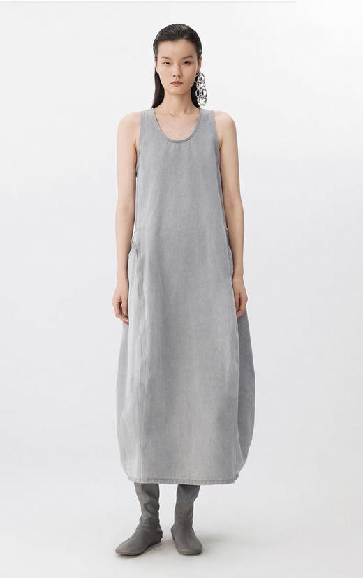 无袖牛仔连衣裙 75%棉+25%汉麻 立体水洗工艺 松弛舒适的穿搭 清爽纯净 长度刚刚好 无袖设计 商品图0
