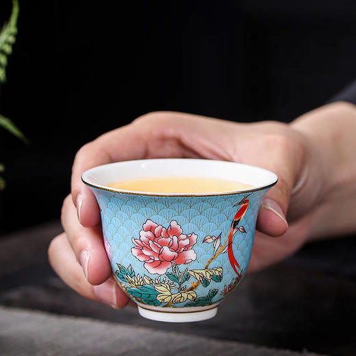 上古名屋珐琅彩扒花品茗杯套组 古典瓷器 珐琅彩工艺 非遗大师监制 富贵华丽 商品图2