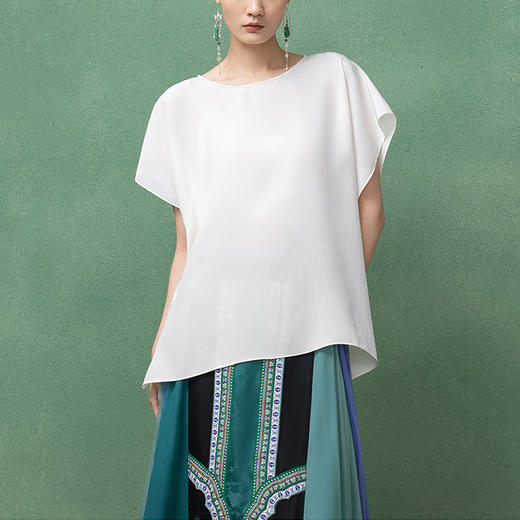 【林栖设计小店】桑蚕丝混纺T恤简约宽松开衩显瘦2025夏季新品短袖上衣女1952100 商品图0