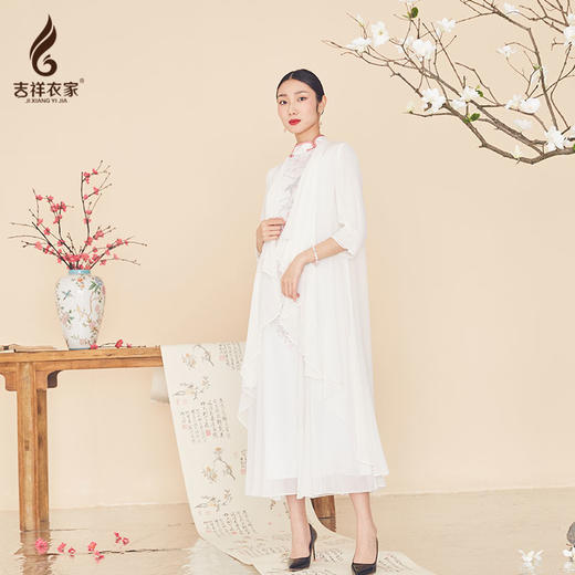 吉祥衣家新中式国风春季新款真丝薄款高端气质小香风雨雪霏霏外披 商品图2