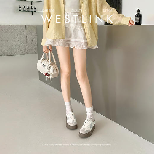 西遇星星德训鞋女新款韩系复古小白鞋撞色轻便厚底板鞋V0356322 商品图2