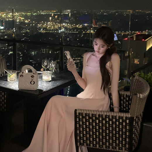 西遇方领吊带连衣裙女夏季新款法式海边度假风a字无袖裙子SS150329 商品图2